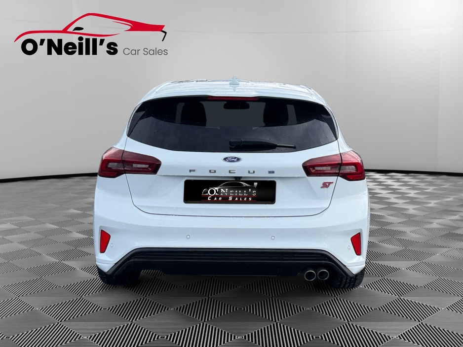 2024 Ford Focus - image 8