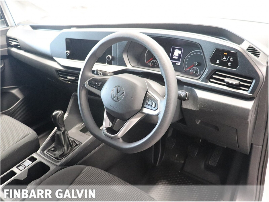 2021 Volkswagen Caddy - image 5