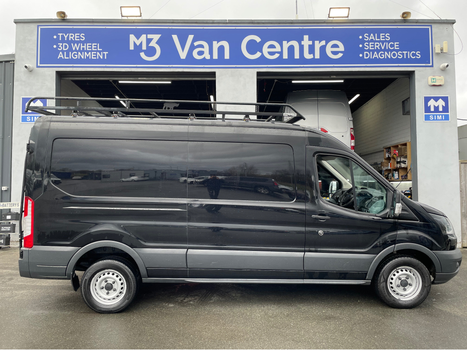 2019 Ford Transit - image 3
