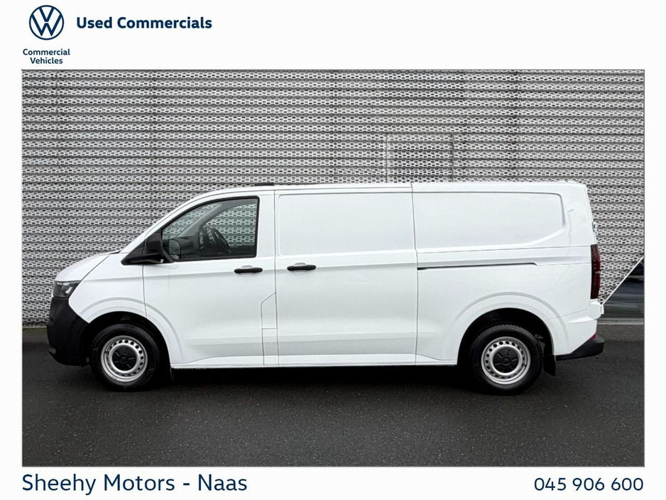 2025 Volkswagen Transporter - image 6