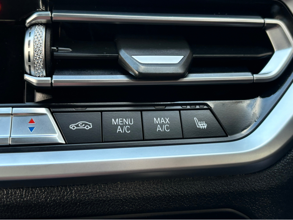 2020 BMW 3 Series 318D SE 4DR AUTO *M-SPORT ALLOYS*HEATED LEATHER*FULL SERVICE HISTORY* €18,950