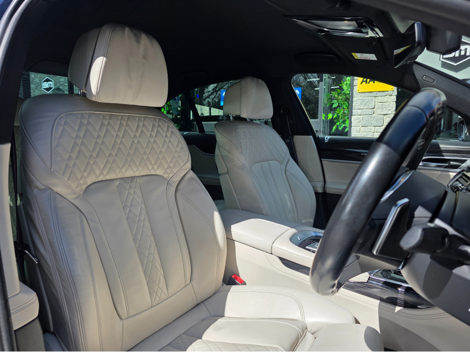 2022 BMW 7 Series - image 15