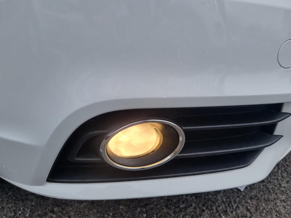 2013 Audi A1 - image 10