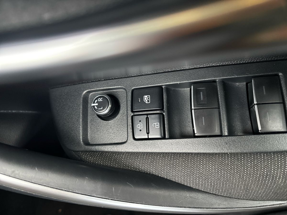 2023 Toyota Corolla - image 14