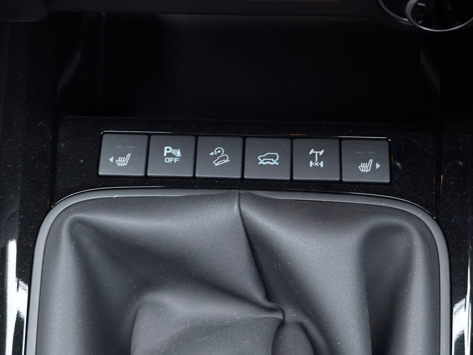 2025 Isuzu D-MAX V-CROSS DCB €48,851