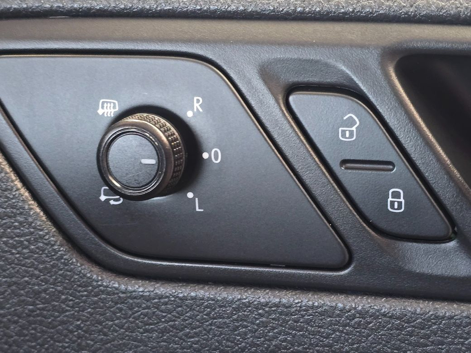 2017 Volkswagen Jetta - image 19