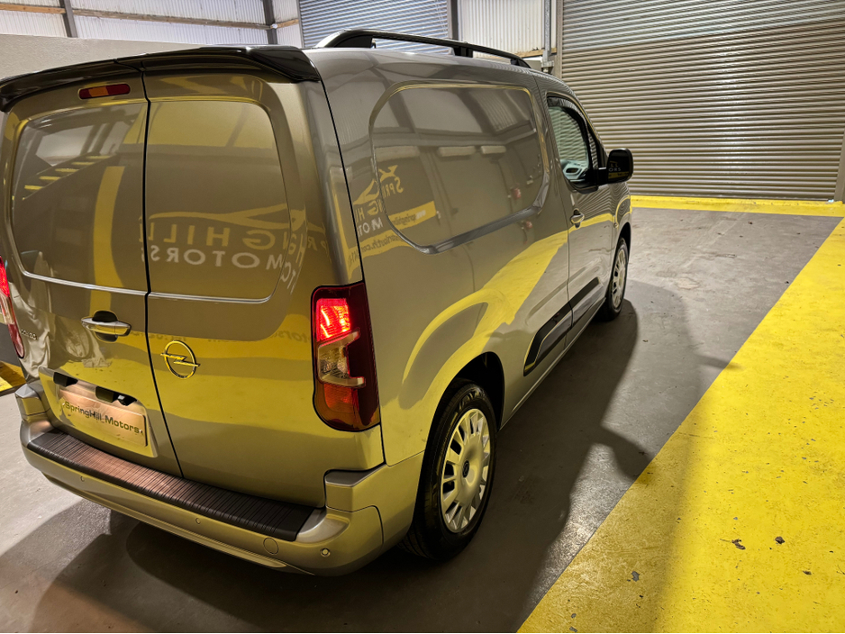 2024 Opel Combo SPORTIVE L1H1-1.5 100PS D-6SPEED TOP SPEC €19,950