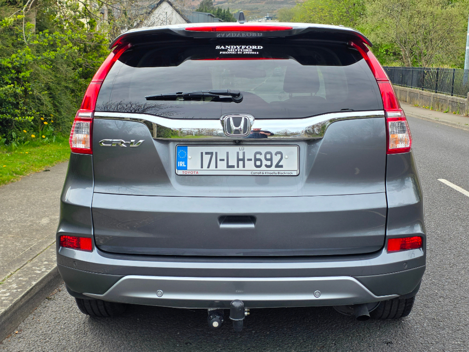 2017 Honda CR-V - image 4