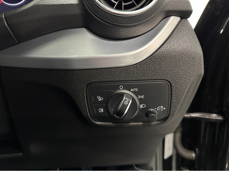 2018 Audi Q2 (182) Q2 1.0TFSI S TRONIC LOW KMS VW/AUDI SPECIALISTS WWW.DENISDARCYCARS.IE