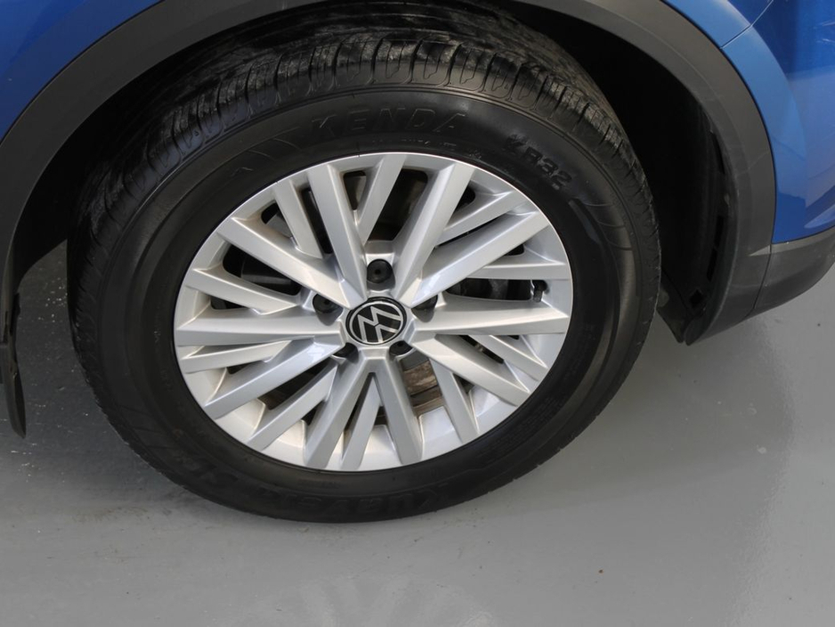 2021 Volkswagen T-Roc - image 30