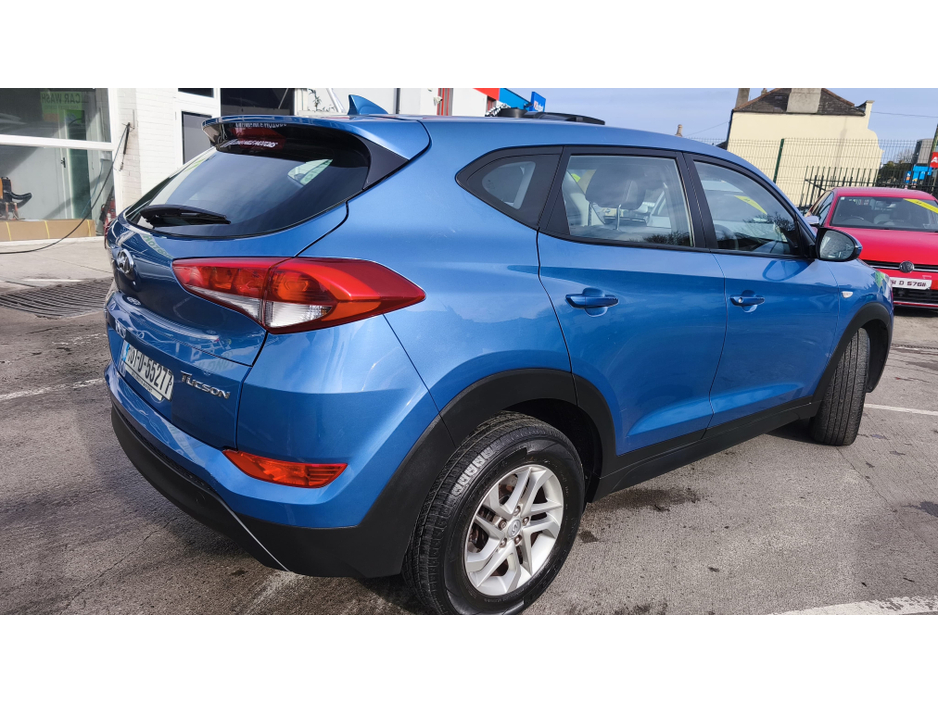 2016 Hyundai Tucson - image 6