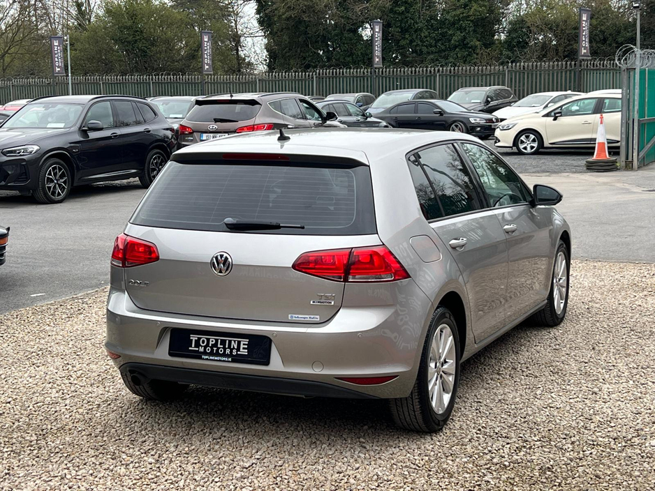 2014 Volkswagen Golf - image 5