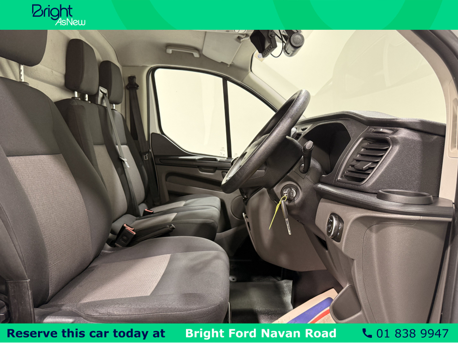 2023 Ford Transit Custom - image 14
