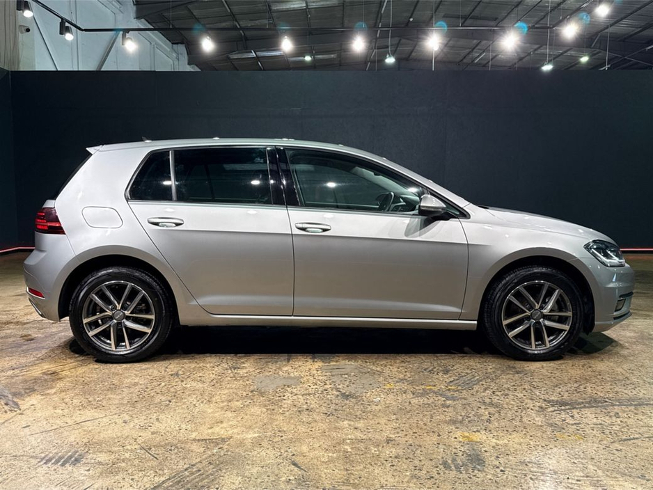 2019 Volkswagen Golf TSI HIGH LINE - FACTORY ALLOYS - CRUISE CONTROL - REVERSE CAMERA €20,950