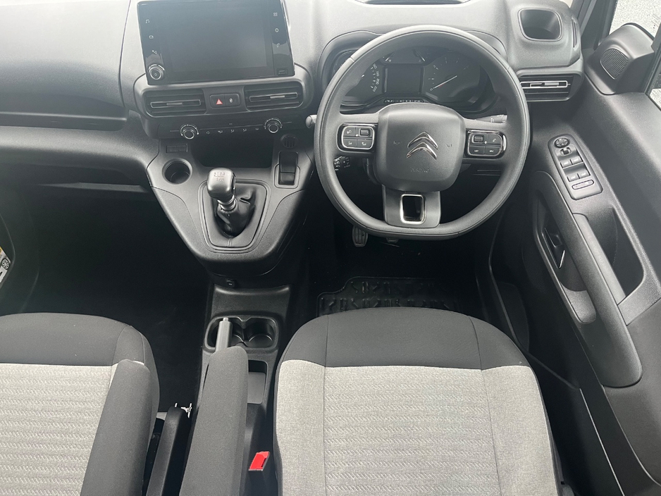 2024 Citroen Berlingo - image 11