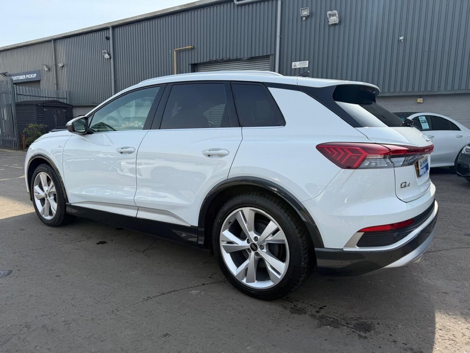 2024 Audi Q4 e-tron - image 36