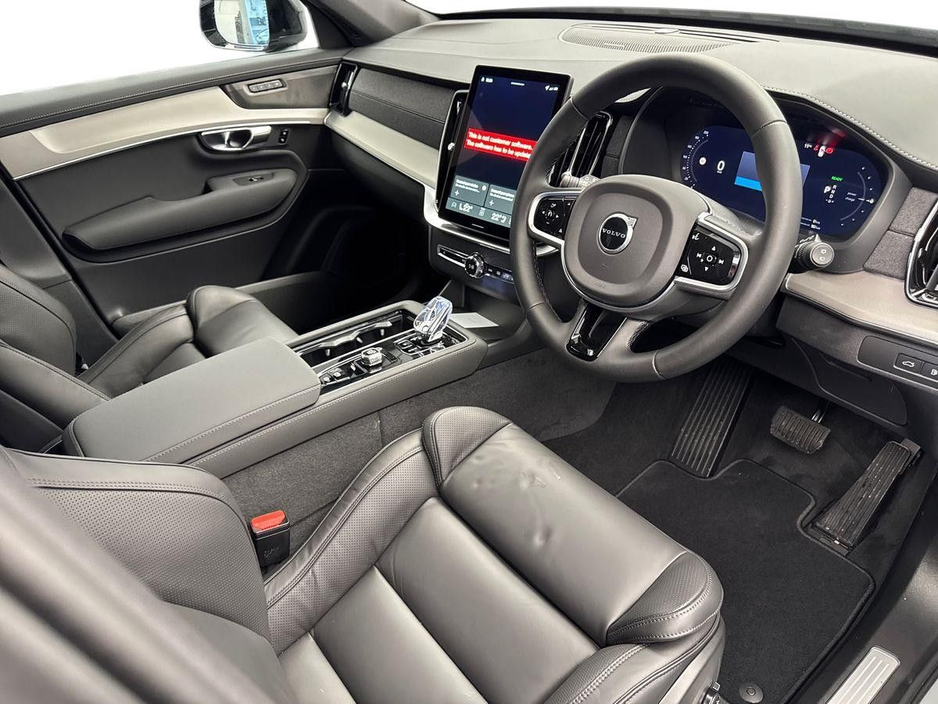 2026 Volvo XC90 - image 6