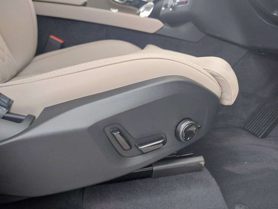 2026 Volvo XC90 - image 19