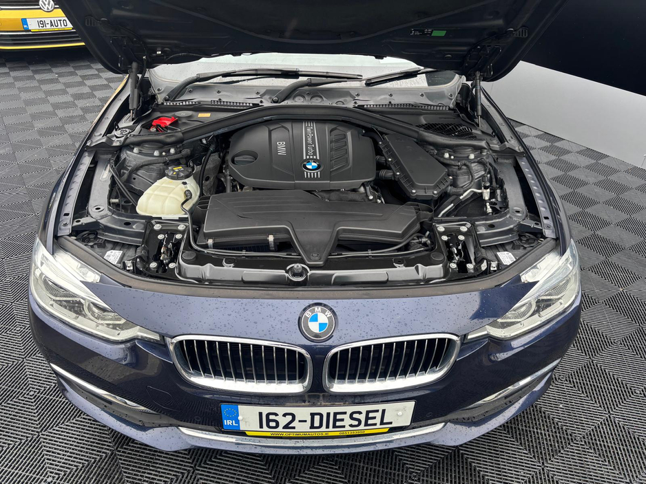 2016 BMW 3 Series - image 8
