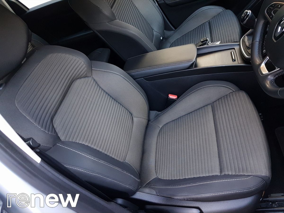 2020 Renault Grand Scenic 1.75 Blue dCi 120 EDC Iconic €21,995