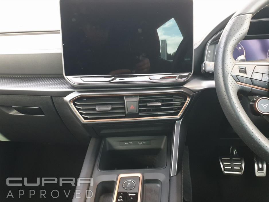 2025 Cupra Leon - image 13