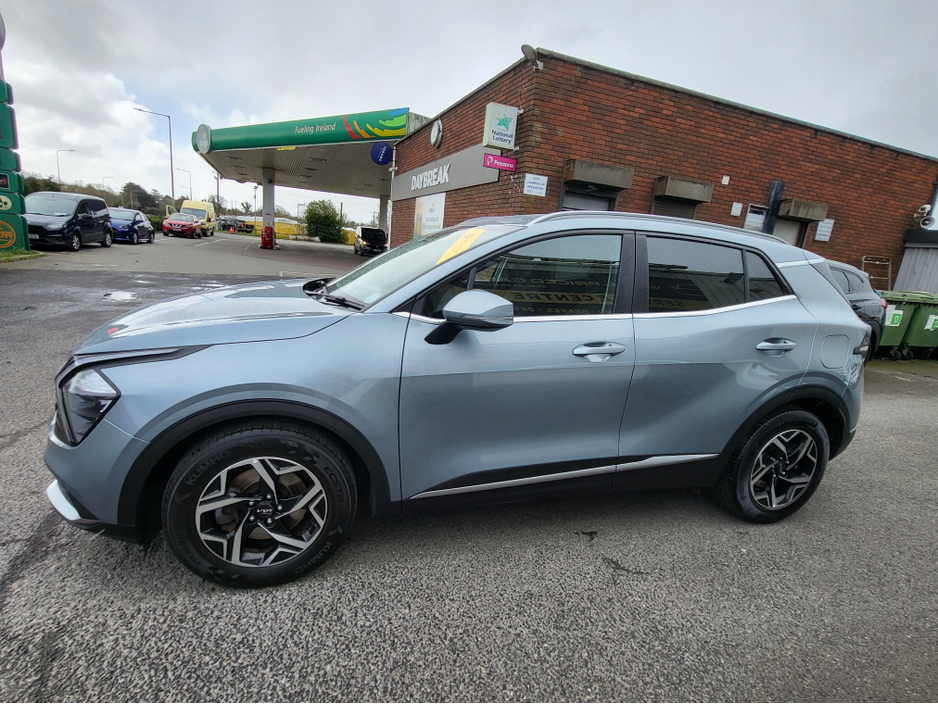 2023 Kia Sportage - image 16