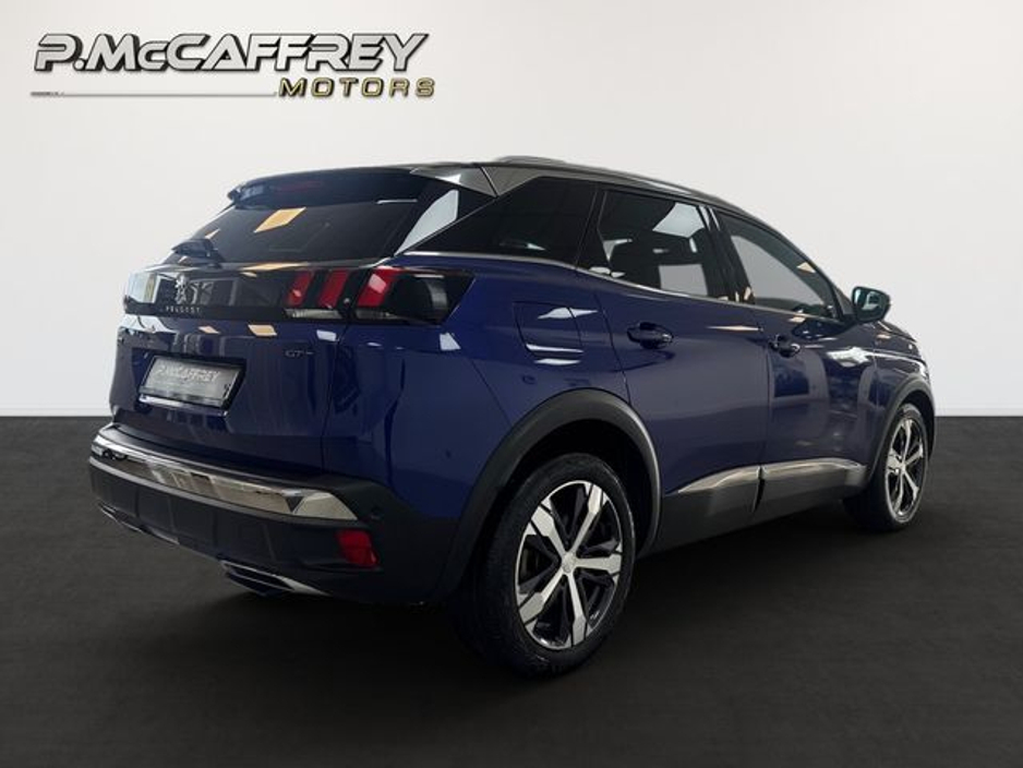 2018 Peugeot 3008 - image 5