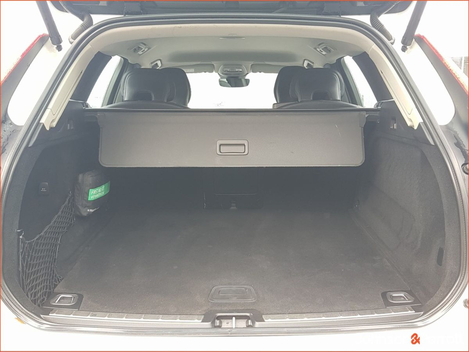 2022 Volvo XC60 B4 197bhp Diesel MHEV Momentum (Two Year Volvo Selekt Warranty + Two Year Volvo Service Plan) €46,900