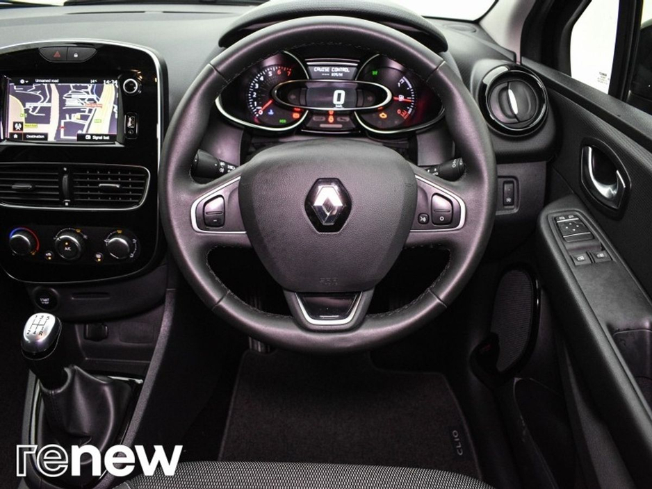 2018 Renault Clio - image 13