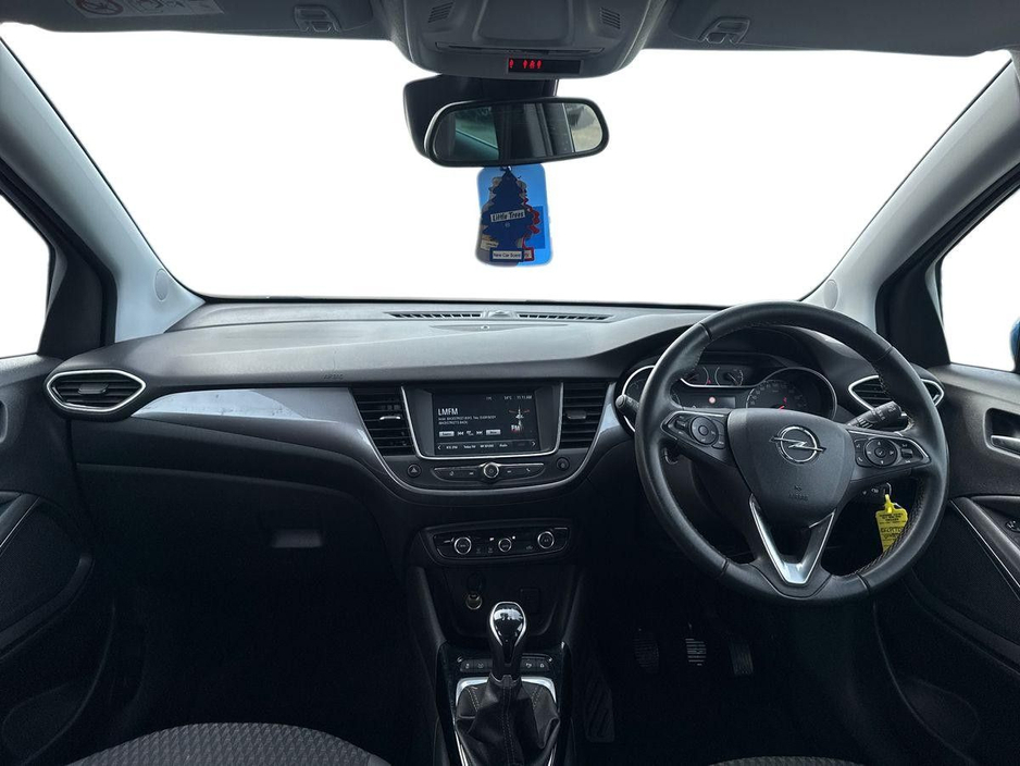 2020 Opel Crossland X - image 2