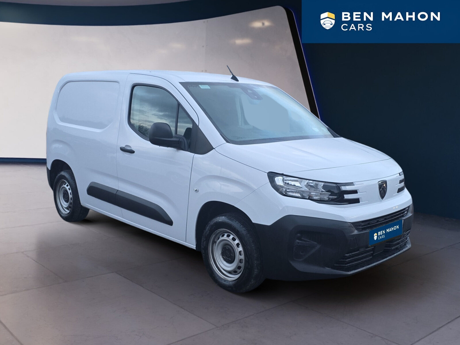 2024 Peugeot Partner  €18,658