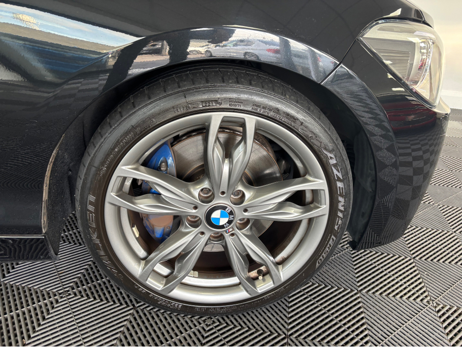 2015 BMW M1 - image 5