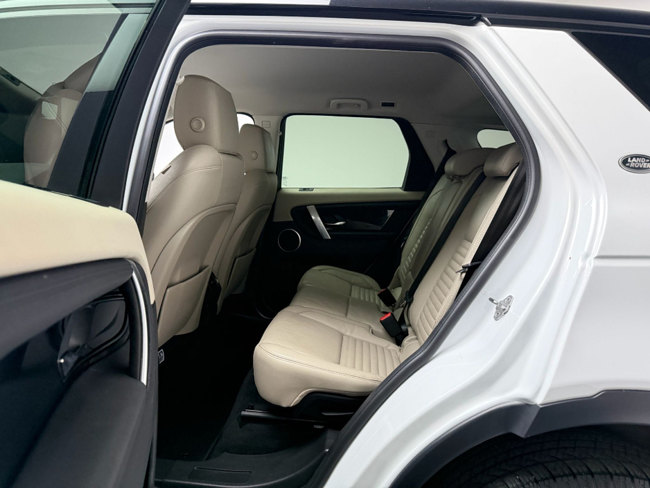 2020 Land Rover Discovery Sport - image 15