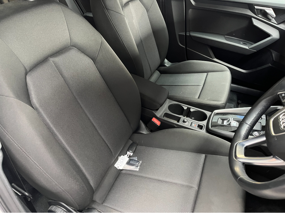 2021 Audi A3 €26950! 2021 AUDI A3 SEDAN 30 TFSI 1.0 AUTOMATIC / CRUISE CONTROL / REVERSE CAMERA / HEATED SEATS / PADDLE SHIFTERS / APPLE CARPLAY AND MORE €26,950