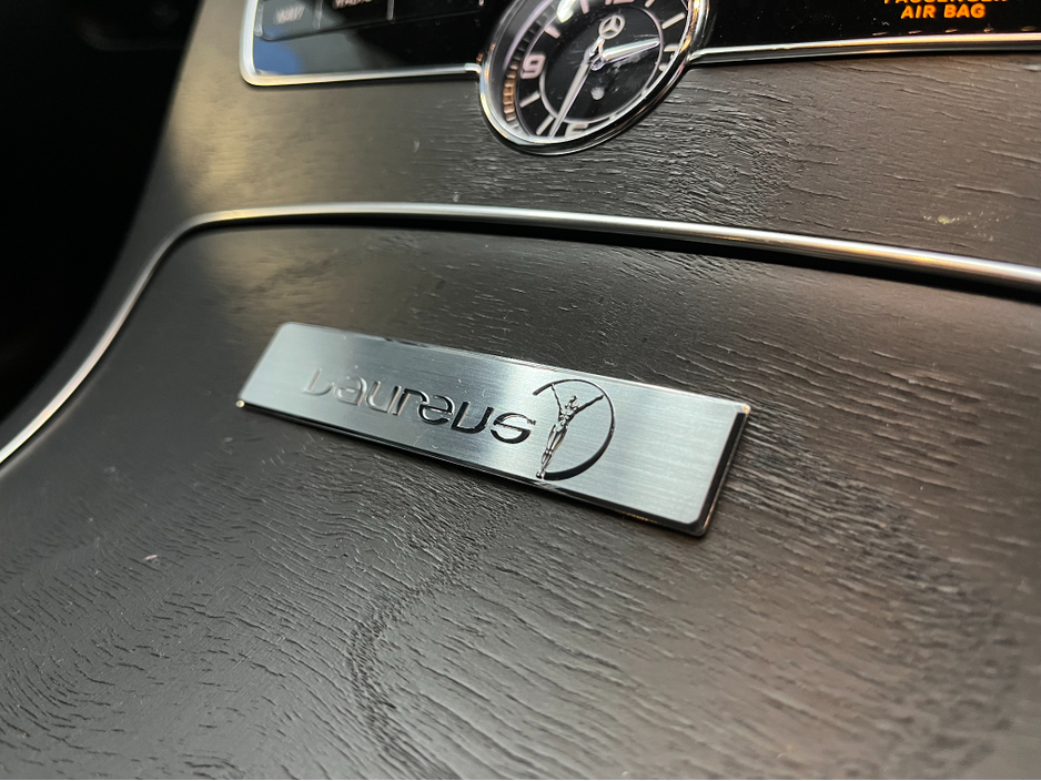 2020 Mercedes-Benz C Class 2020 MERCEDES-BENZ C220D LAUREUS EDITION SPORTS P 2.0 AUTOMATIC / CRUISE CONTROL / REVERSE CAMERA / ELECTRIC MEMORY & HEATED SEATS / PADDLE SHIFTERS AND MORE