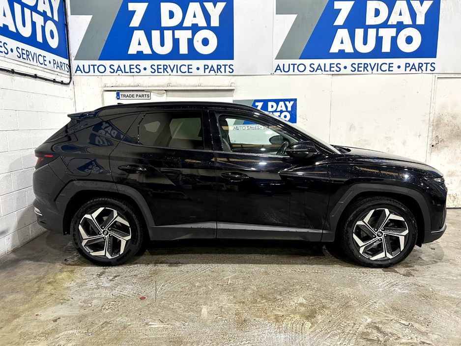 2021 Hyundai Tucson - image 3