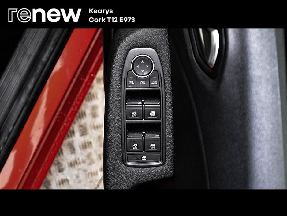 2025 Renault Clio - image 15