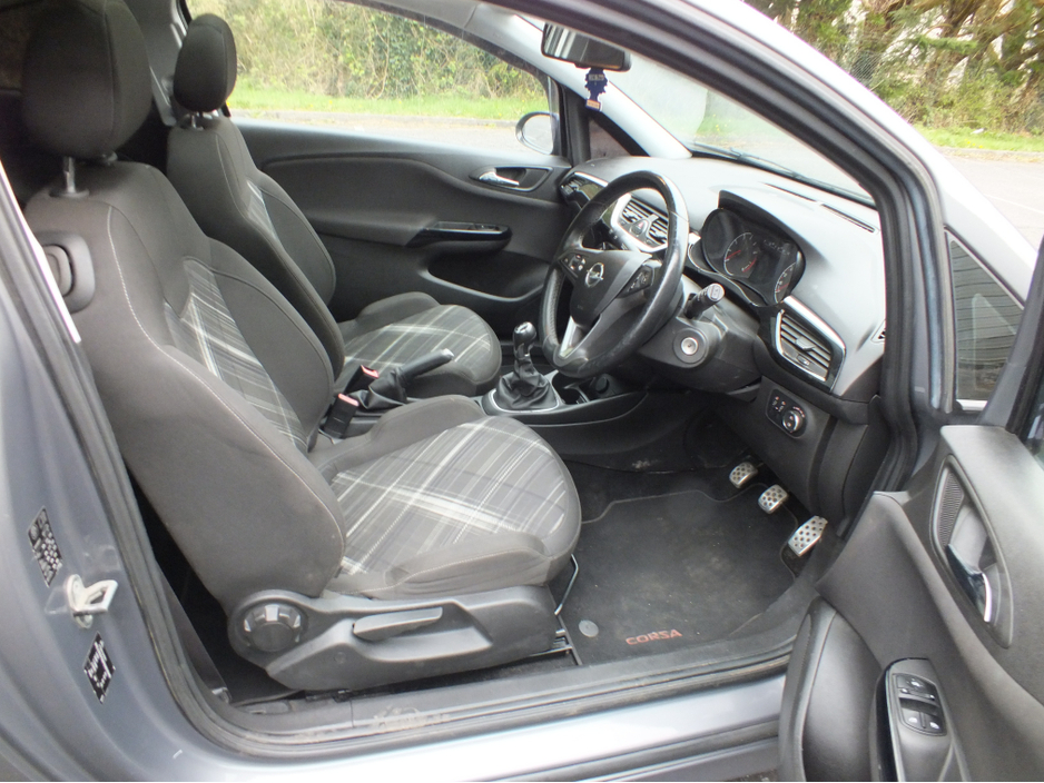 2015 Opel Corsa - image 15