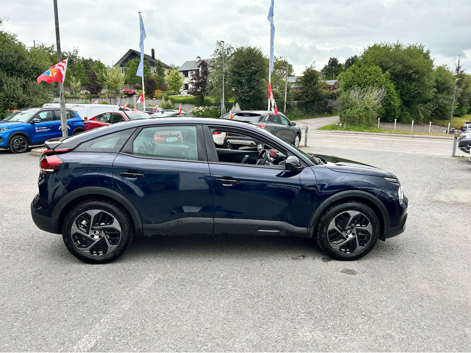 2025 Citroen C4 - image 7