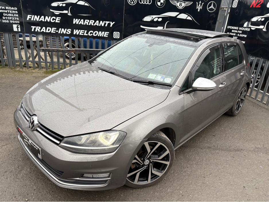 2014 Volkswagen Golf - image 10