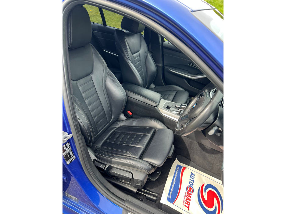2019 BMW 3 Series - image 19