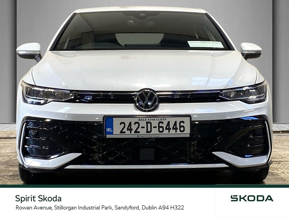 2024 Volkswagen Golf - image 11