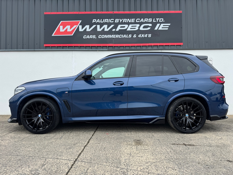 2022 BMW X5 - image 6