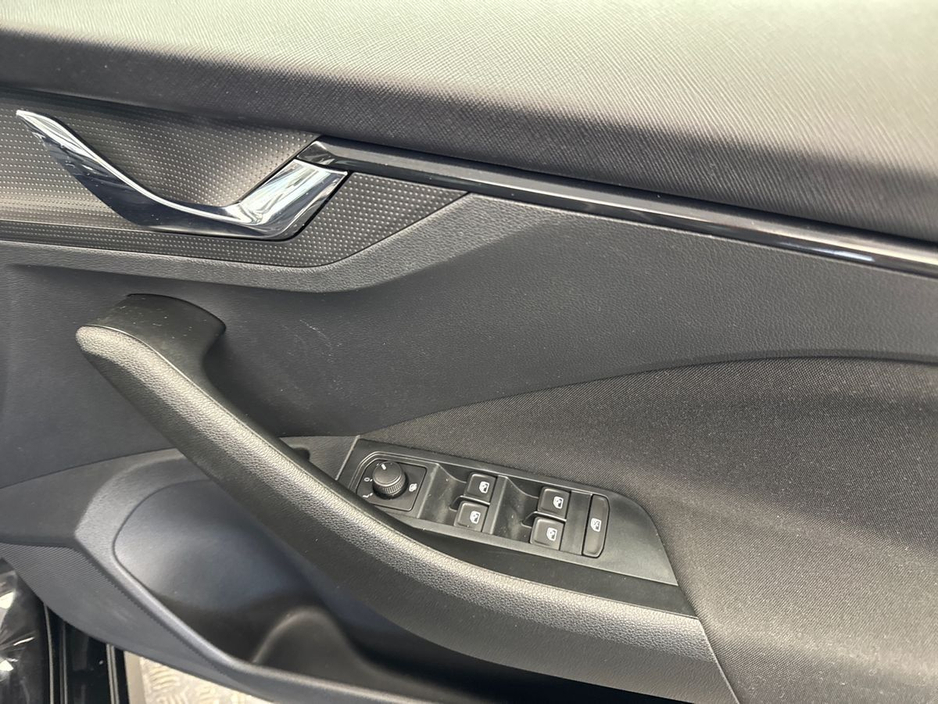 2023 Skoda Kamiq - image 11