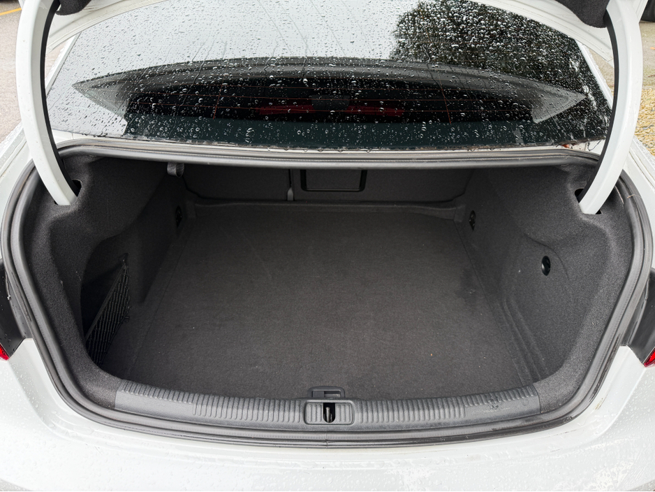 2014 Audi A3 KEYLESS ENTRY..BLACK LEATHER..2 KEYS