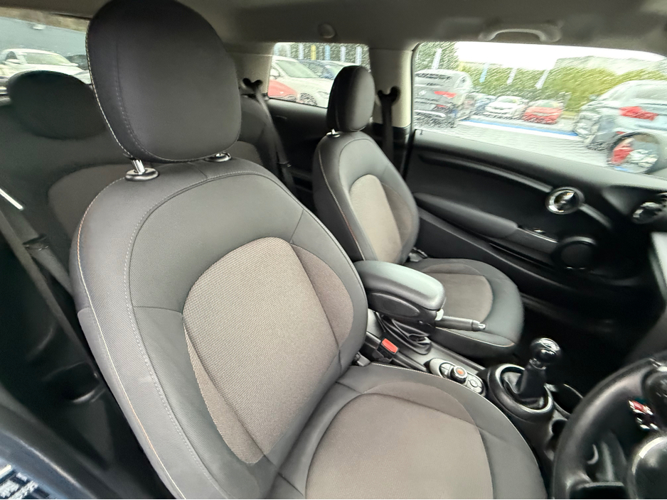 2018 MINI Cooper 1.5 PETROL - MANUAL - 12M WARRANTY - CAR:  1668 €12,950