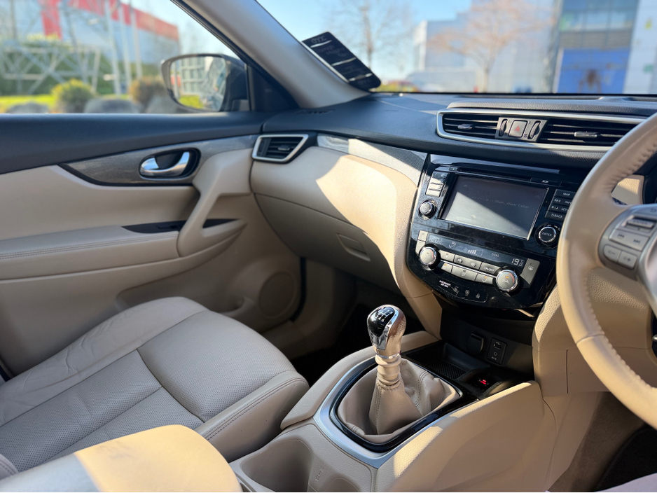 2016 Nissan X-Trail - image 18