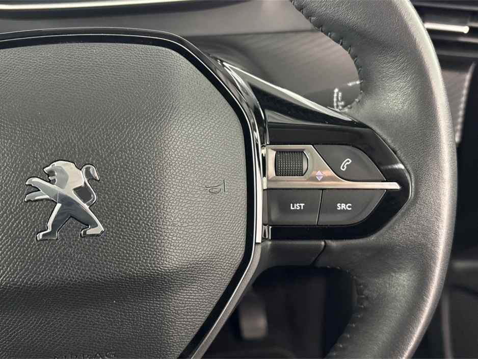 2022 Peugeot 2008 - image 23
