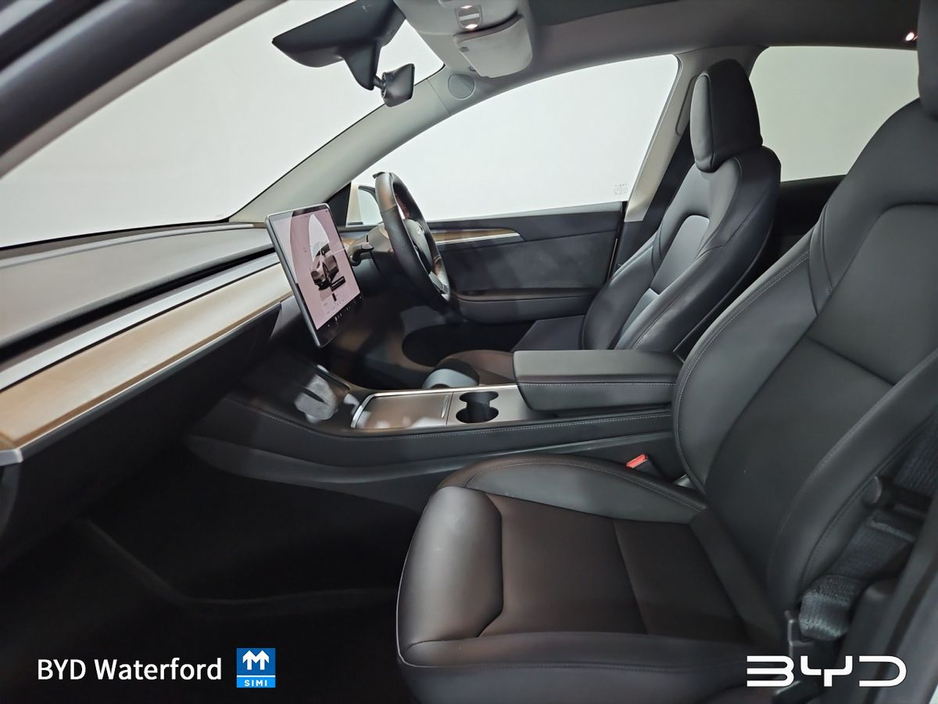 2024 Tesla Model Y - image 4