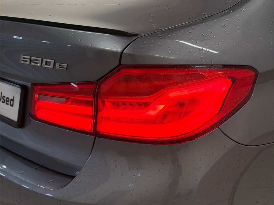 2019 BMW 5 Series - image 20